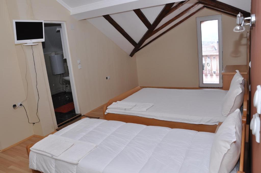 Kompleks Fontana Vladičin Han Chambre photo