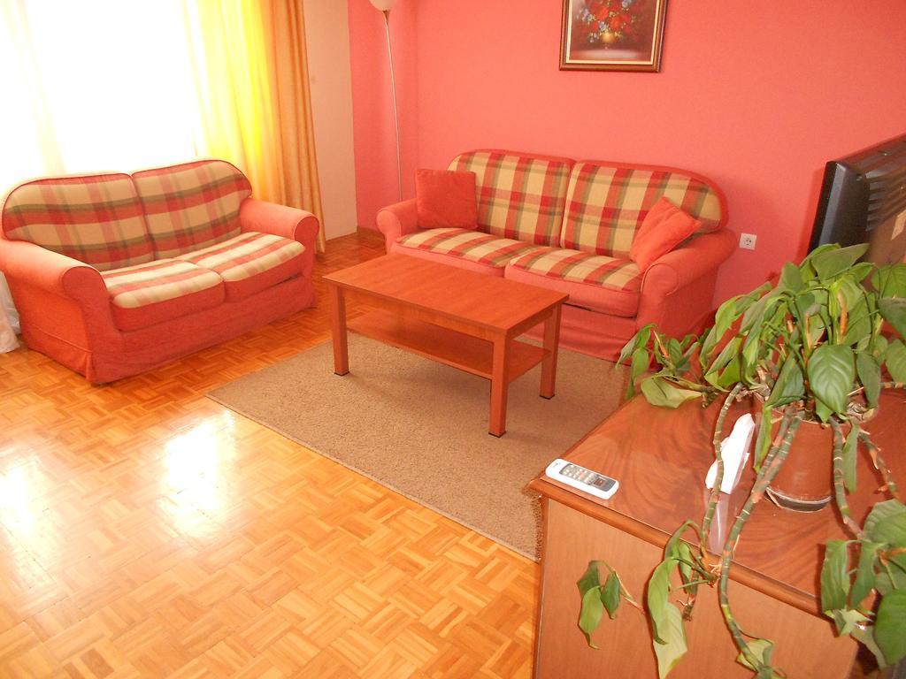 Kompleks Fontana Vladičin Han Extérieur photo
