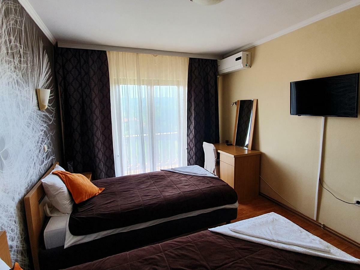 Kompleks Fontana Vladičin Han Extérieur photo